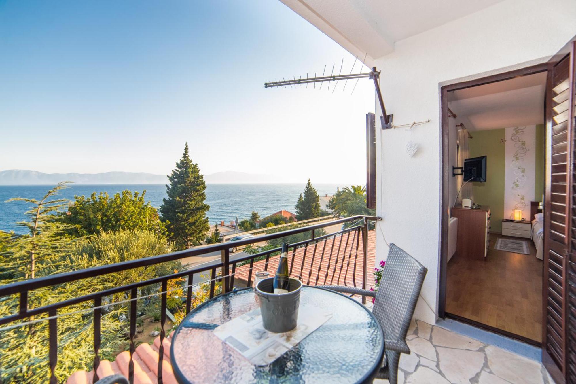 Apartment Mande Brist Εξωτερικό φωτογραφία